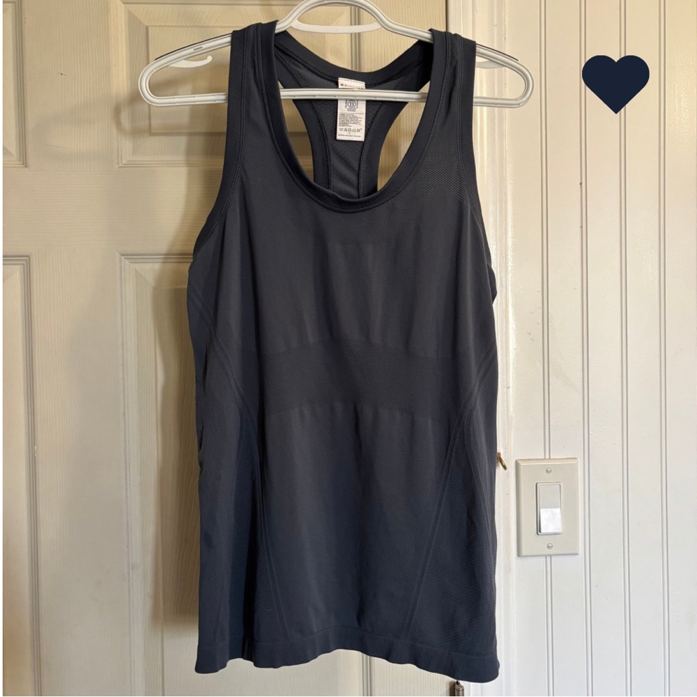 Athleta Momentum Seamless Racerback Tank Top Gym Workout Active Fitness